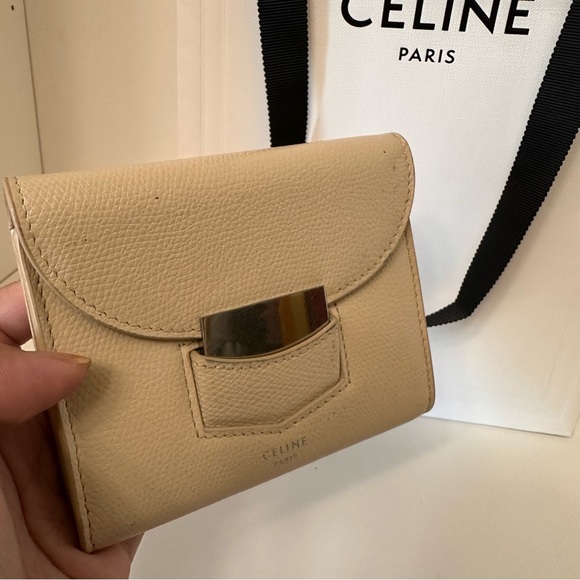 💎Authentic Celine Trotteur flap neutral leather wallet with shopping bag - Picture 6 of 16